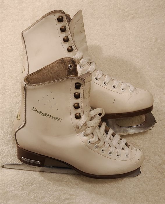 Фигурные коньки размер 37