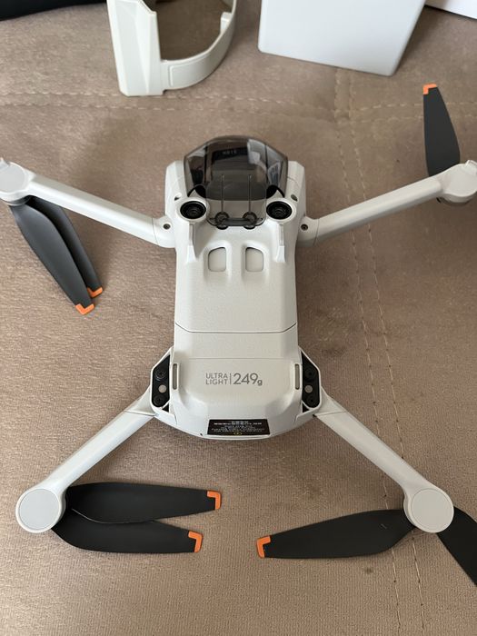 Продам дрон DJI MINI 3 PRO Fly More Combo Plus