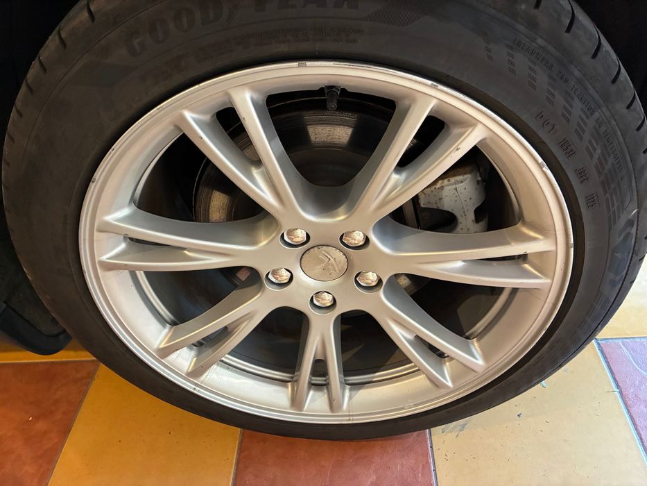 Jante Tesla Model Y originale Gemini 19"