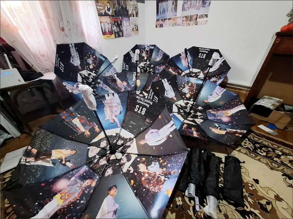 Зонты с принтом BTS.