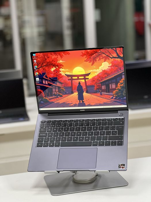 HUAWEI | 2K дисплей глянцевый