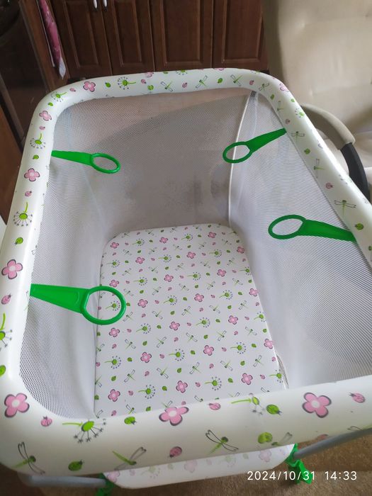 Манеж в хорошем состоянии