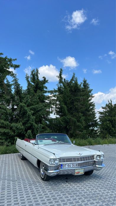 Inchiriez masini Epoca Evenimente Cadillac