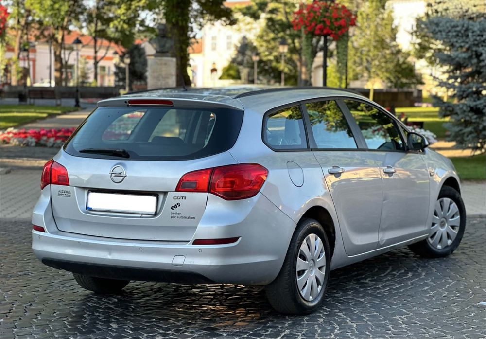 OPEL Astra 2011 — imagine 2