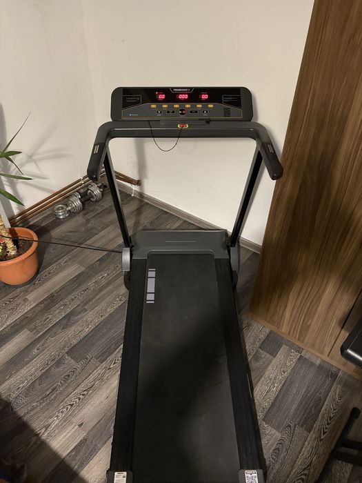 Banda alergat, electrica