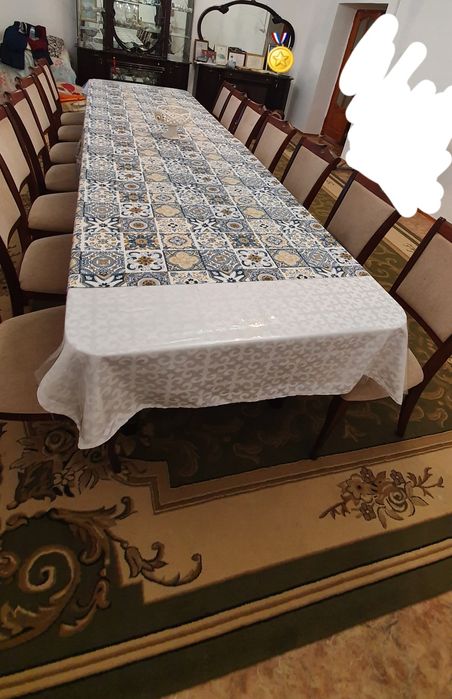 Продаётся столы по 2 метра