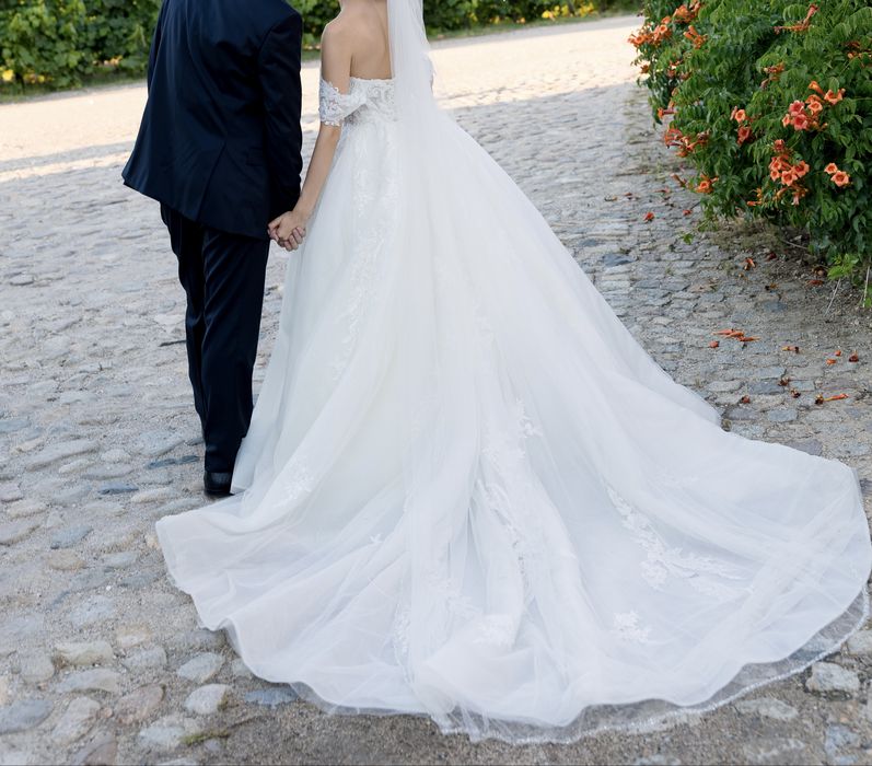 Булчинска рокля Demetrios Bride