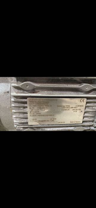 Motor cu reductor 1,1 kw ip55.