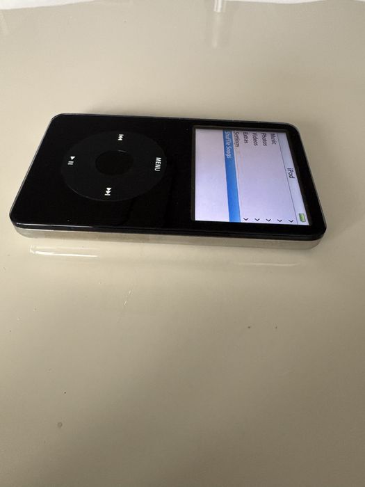 iPod Classic 5.5 Generation (Модел: MA446FD/A)