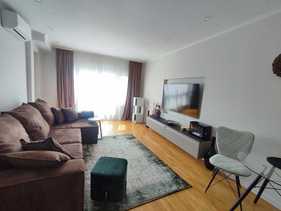 Продава се Двустаен апартамент в к.к. Св.Св. Константин и Елена - 112 кв.м за 2143 €/кв.м - Снимка #1