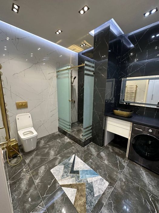 Шикарная 2-3 комнатная квартира вцентре Ташкента(Мирабод,посольствоРФ)