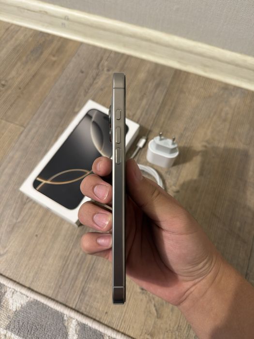 iPhone 16 Pro Max в хорошем состоянии