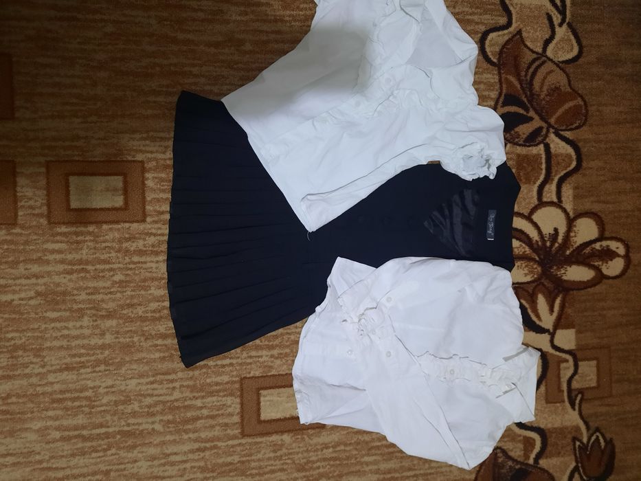 Официално сукманче с 2 броя ризи