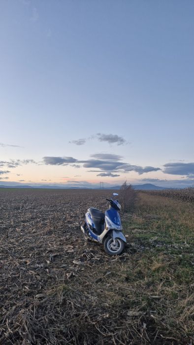 Scuter peugeot v.clic 50cc 2500 negociabil