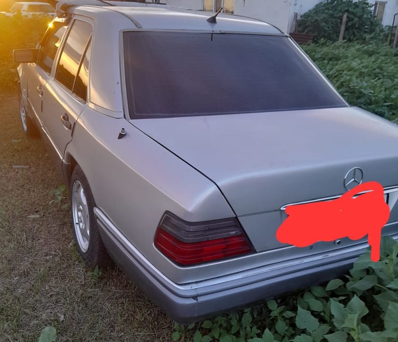 Запчасти на МЕРСЕДЕС Е220 W124