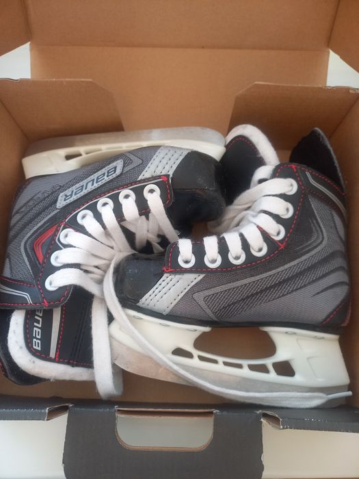 Коньки продам детские