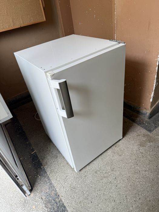Малък хладилник Gorenje