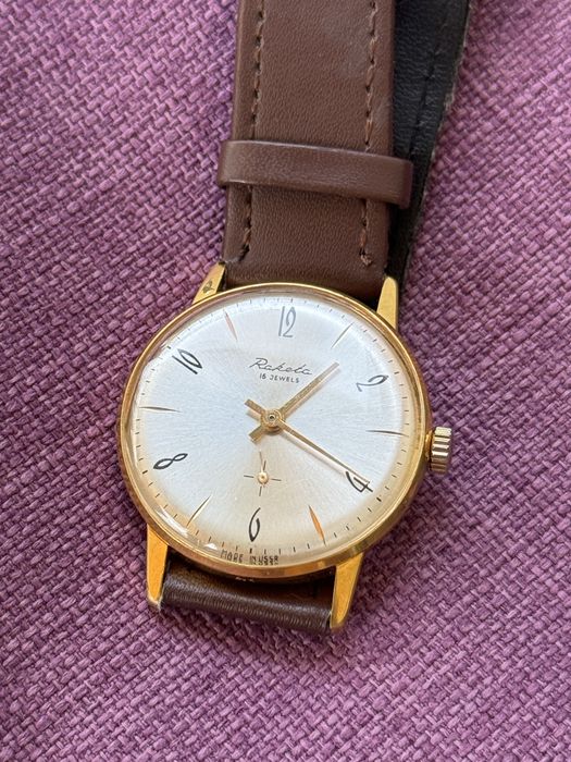 Ceas Raketa anii 1970  placat cu aur