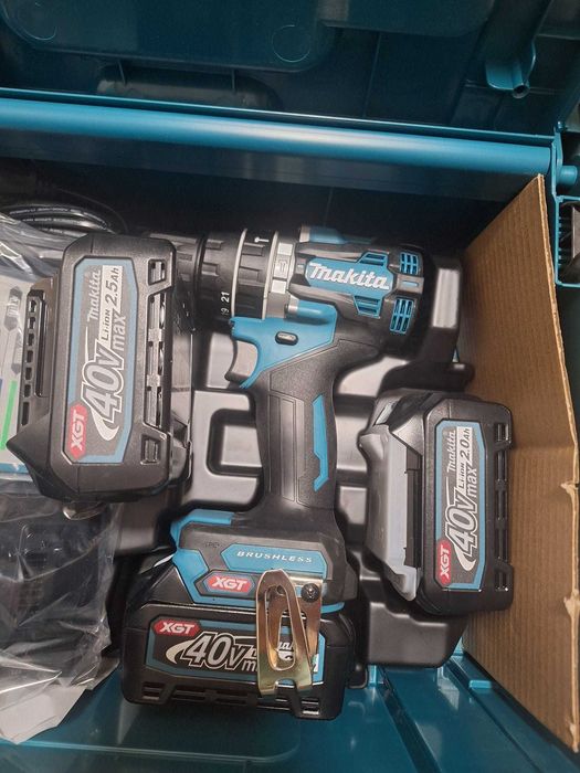 Makita masina de gaurit cu percutie 3 acumulatori 40Vmax XGT garantie