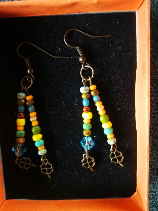 Артистични обеци