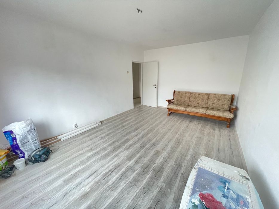 Zona Nord (Selgros) , 2 camere ,etaj 3.