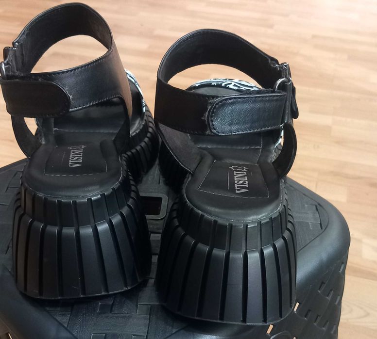 Дамски сандали естествена кожа