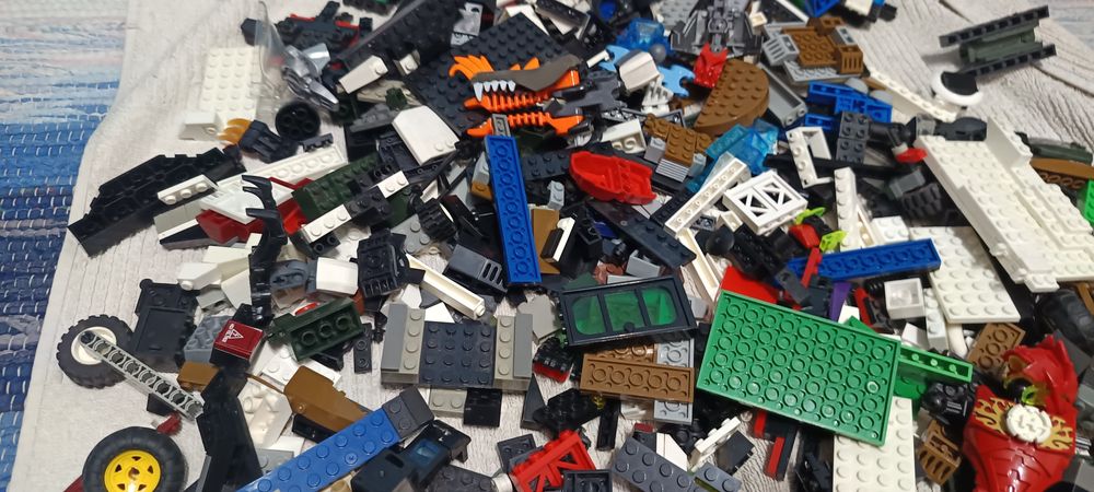 Lot mixt piese construcție (Compatibile LEGO) – 2.1 kg