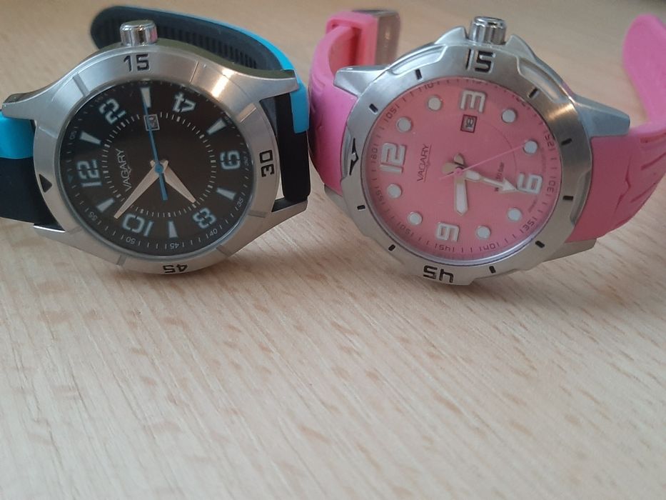 Ceas Vagary by Citizen (1012-S097444) – Curea silicon, stare excelentă/ Ceas damă Vagary by Citizen (1012-S092523) – Roz, curea silicon, WR 10 BAR