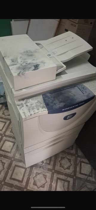 Срочно Продам принтер срочно только сегодня 18