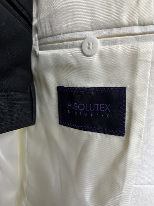 Продам Смокинг Белый