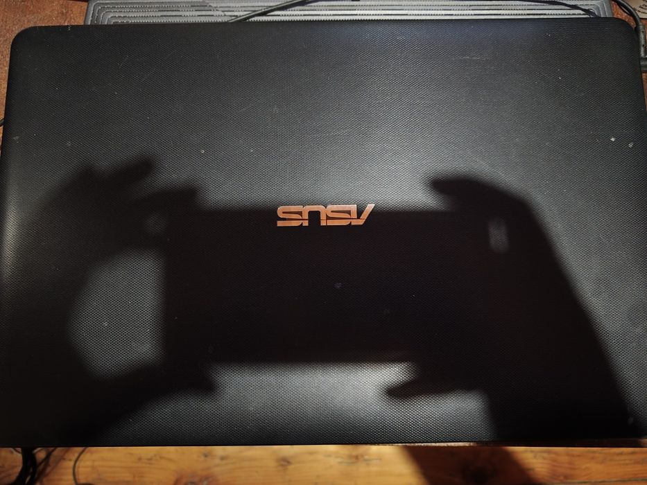 Asus F751S домашен лаптоп