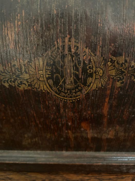 Шевна машина Сингер