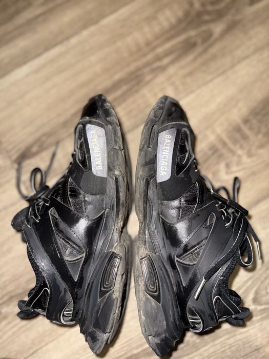balenciaga track