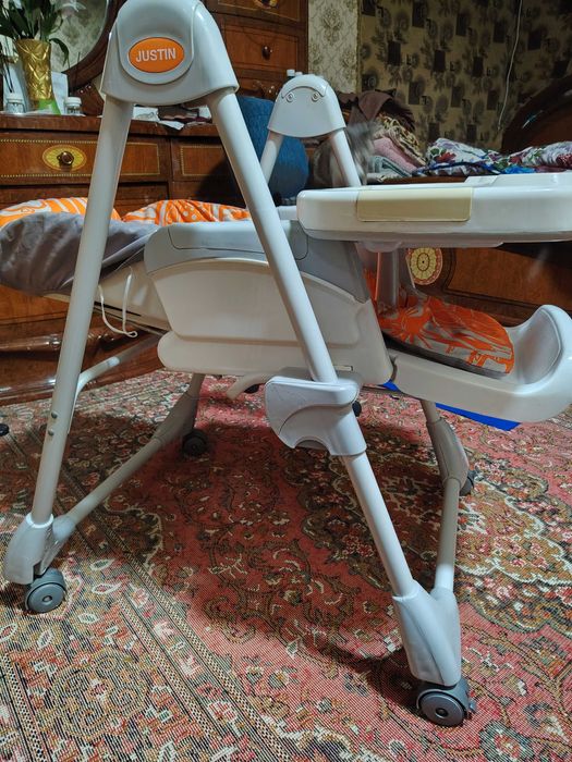 Детский стульчик для кормление