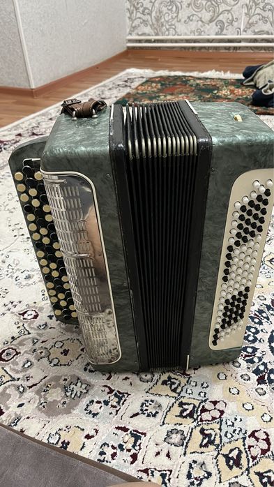 Баян сатылады, бағасы 80 мың теңге