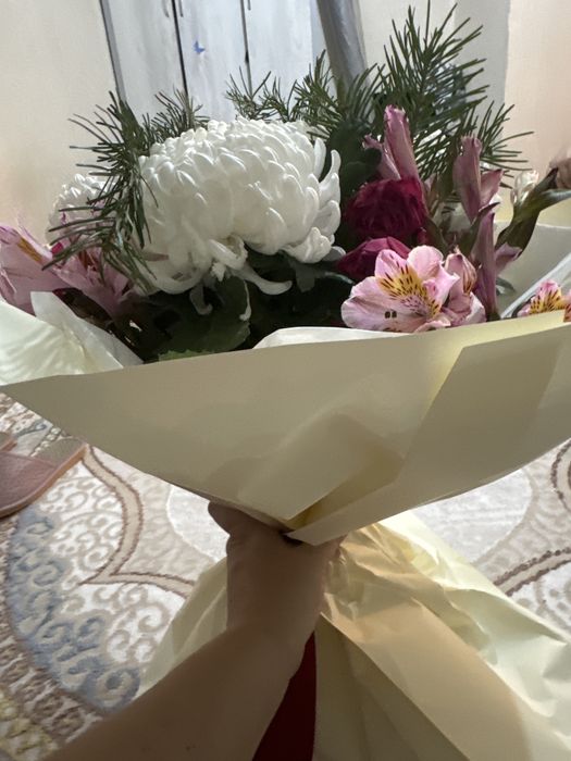 Цветы разные свежие