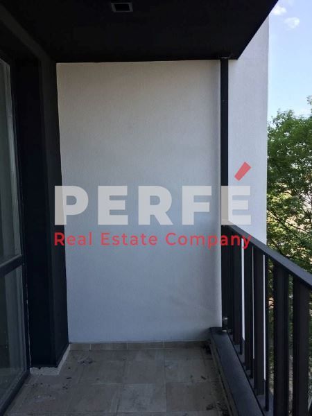 Продава се Двустаен апартамент в Бургас, Изгрев - 65 кв.м за 2154 €/кв.м - Снимка #1