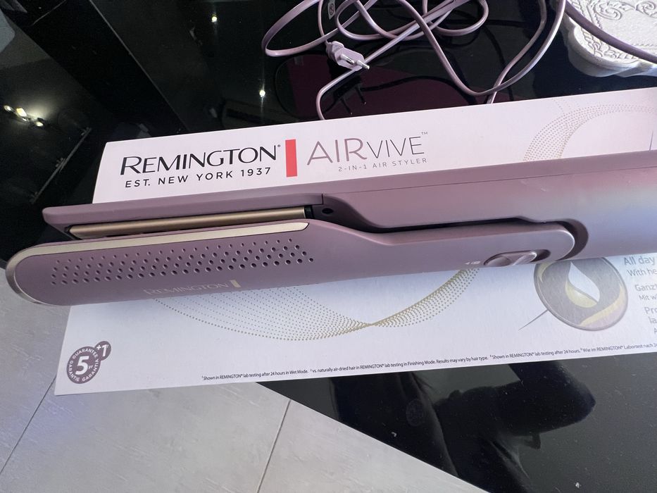 Remington AIRVIVE™ 2-in-1 Air Styler
