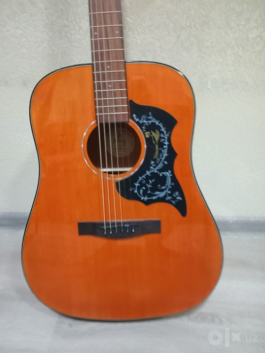 Gutar, getara, gitara. Acoustic guitar.