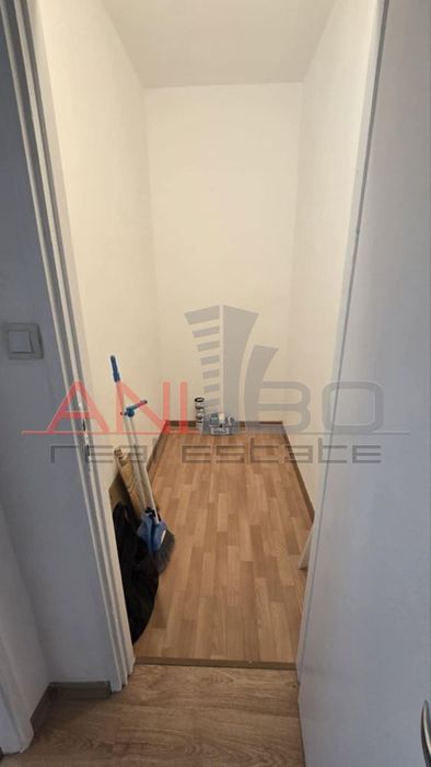 Продава се Тристаен апартамент в Варна, Базар Левски - 75 кв.м за 2694 €/кв.м - Снимка #5