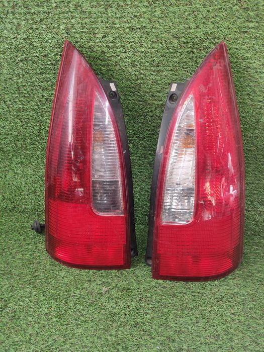 Фонари Mazda premacy