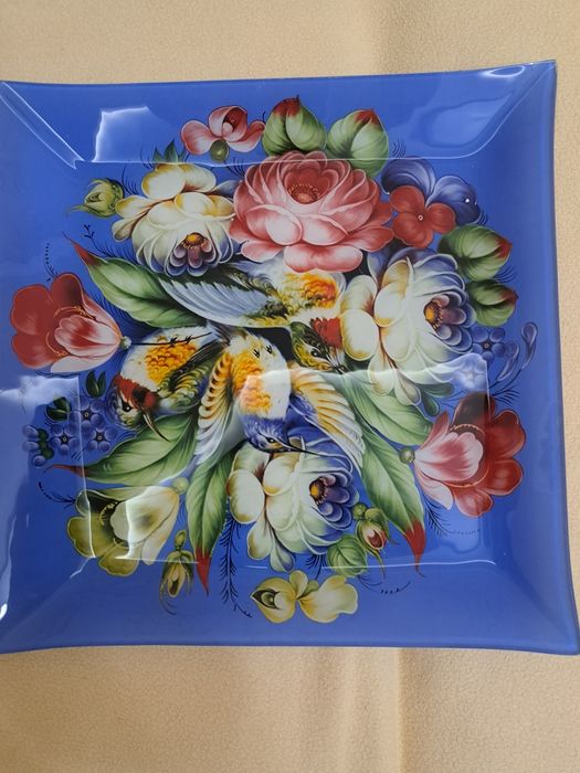 Тортница с лопаткой