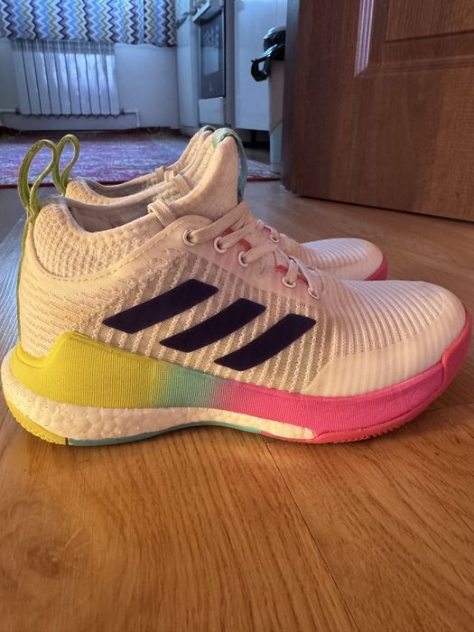 Продаю кроссовки adidas crazy flight