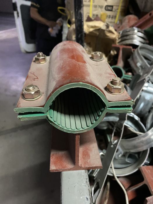 Крепления крепеж для труб