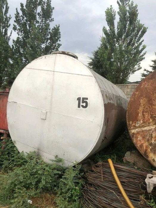 Ёмкость бочка  металлическая 25 кубовая.