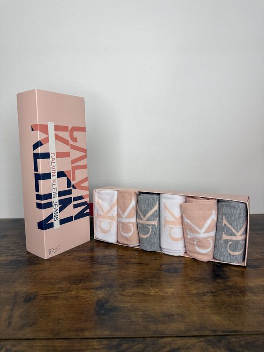 Set 6 perechi sosete CALVIN KLEIN calitate deosebita cadoul perfecto