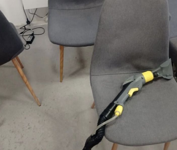 Химчистка диванов и стульев