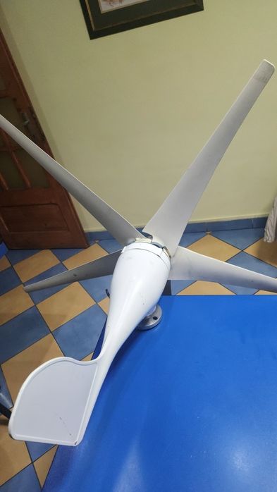 Turbina eoliană 400-500W 24V-48V, 6 pale