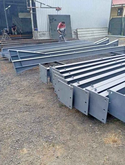 Vând hală metalica 20x10x4 din ipe180 .7200€