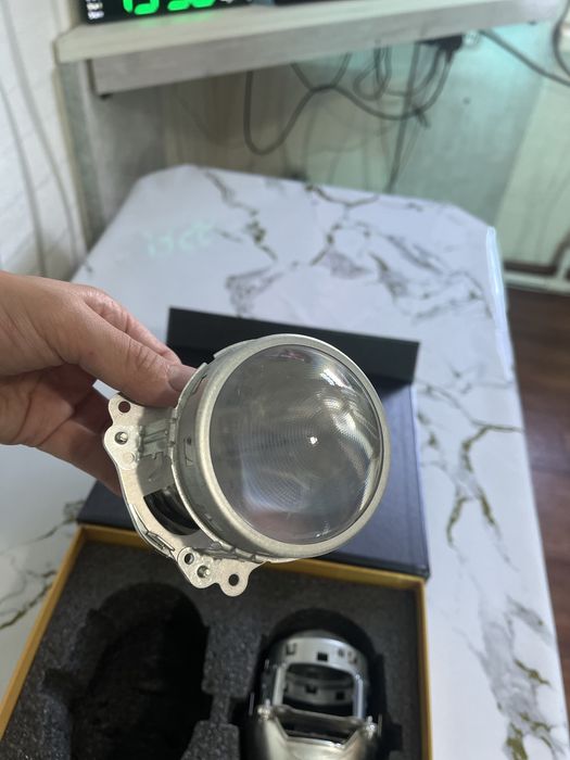 Продам линзы на camry!